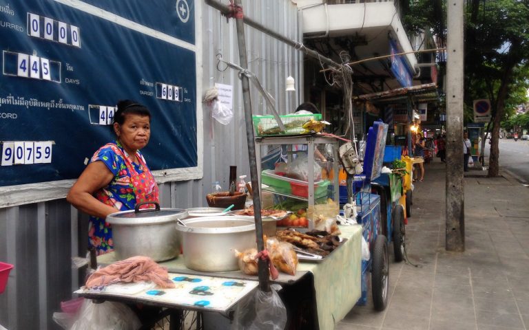 Тайская уличная еда