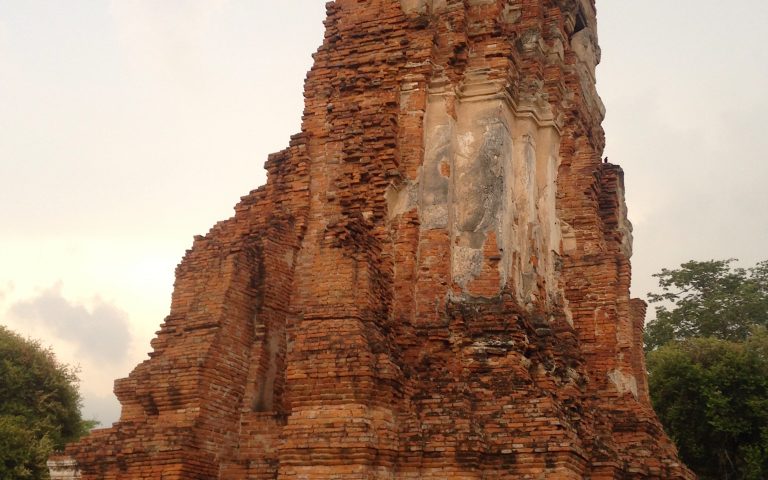 Древняя буддийская ступа