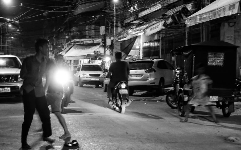 Ночной кхмерский футбол