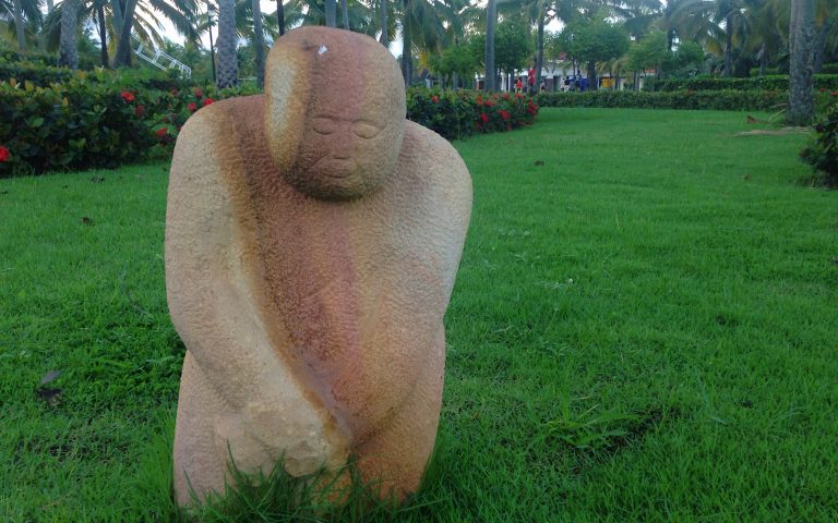 Скульптуры парка Bueng Thung Sang 2