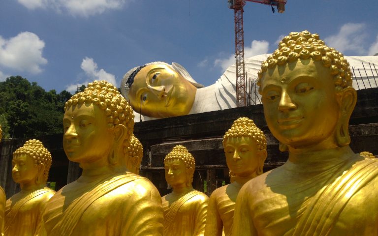 Строительство Будды
