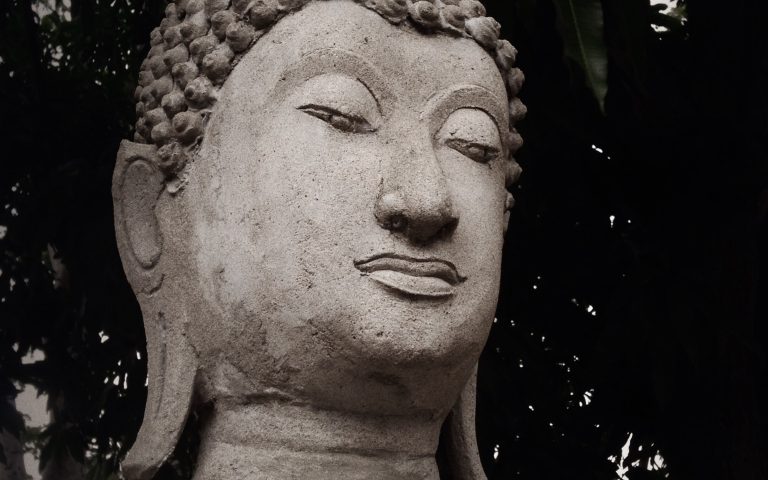Будды Wat Yai Chai