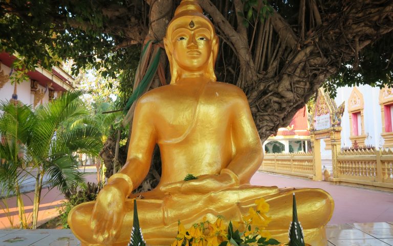 Будда храма Khong Chiam