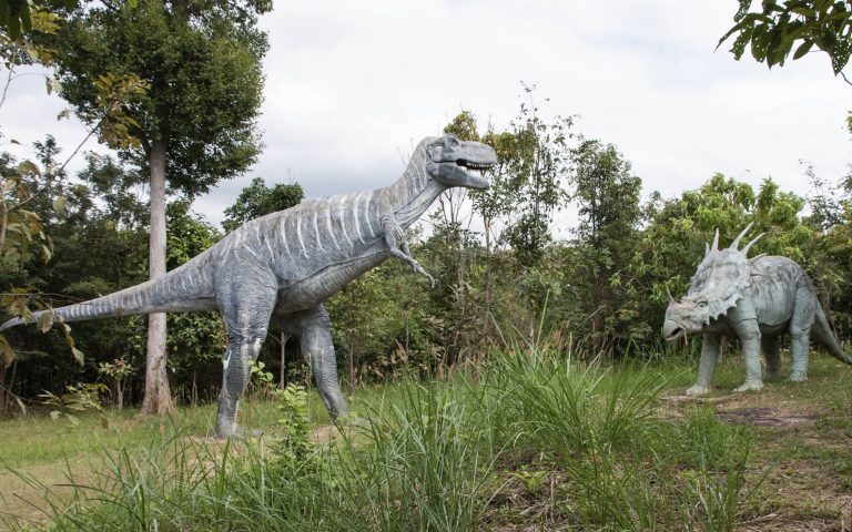Динозавры не вымерли